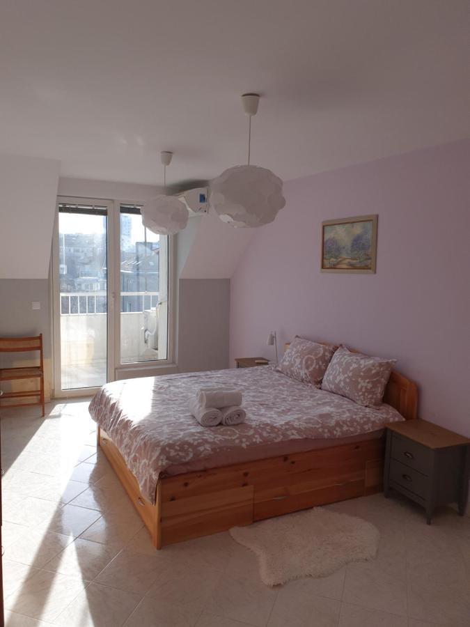 רוסה Malavi Square Top Center Apartment! Comfort&Clean! מראה חיצוני תמונה